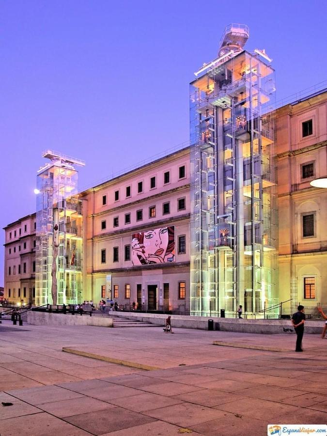Reina Sofía Museum Apartment Madri Exterior foto